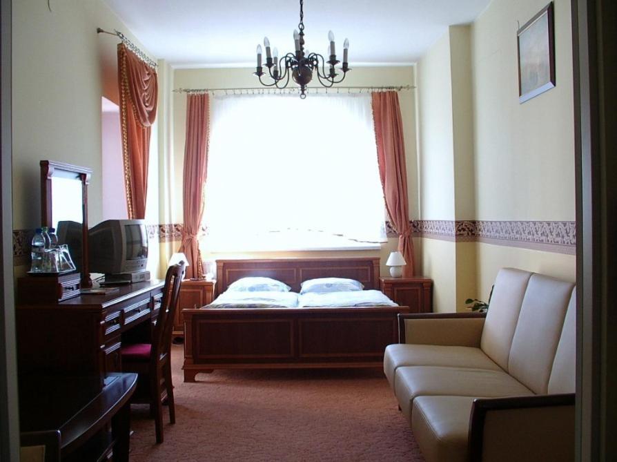 Hotel Regius Ополе Стая снимка