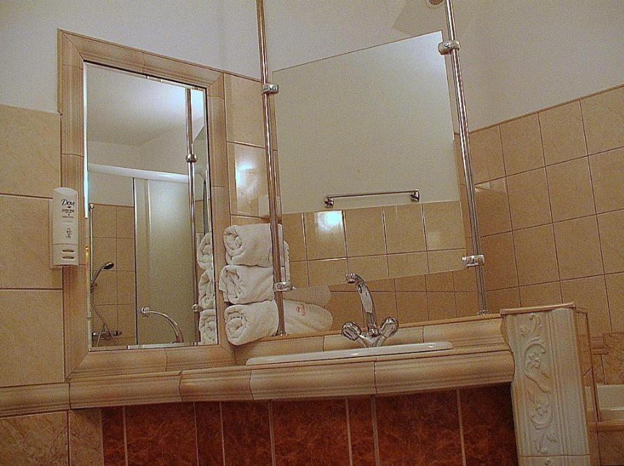 Hotel Regius Ополе Стая снимка