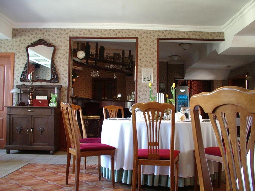 Hotel Regius Ополе Екстериор снимка
