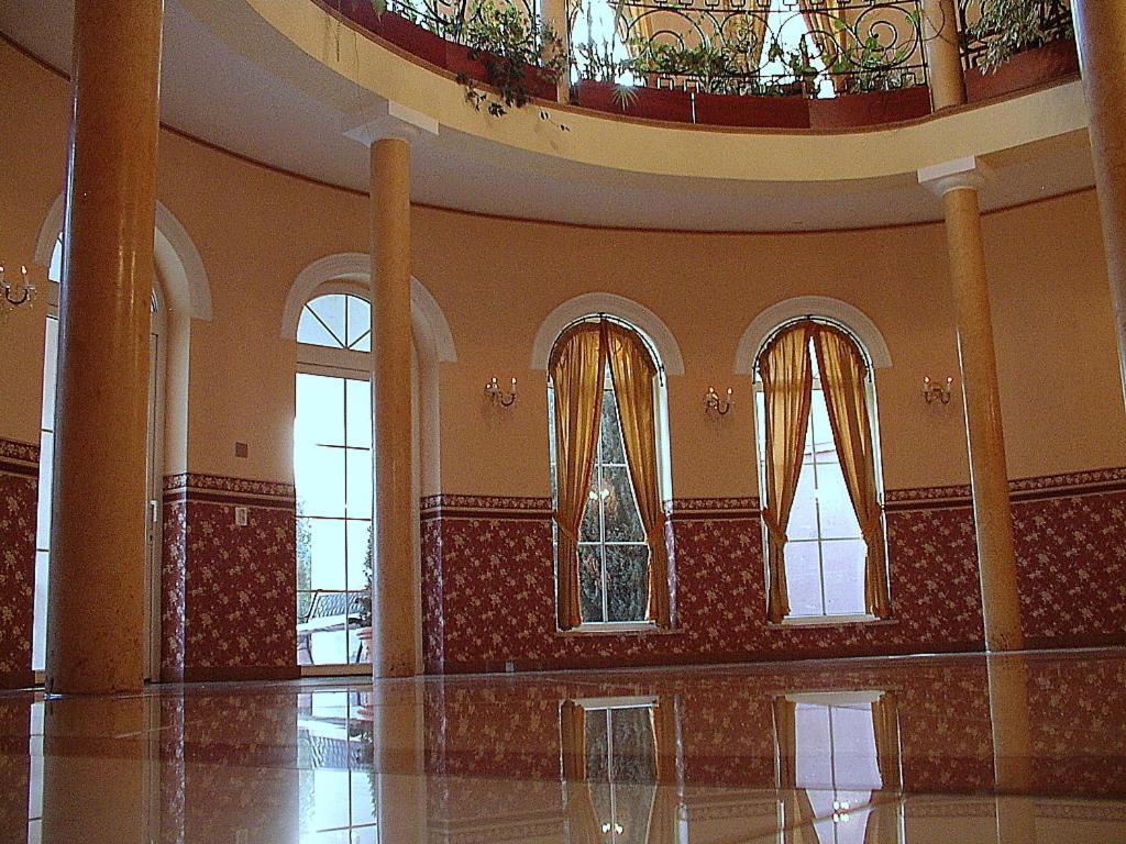 Hotel Regius Ополе Екстериор снимка