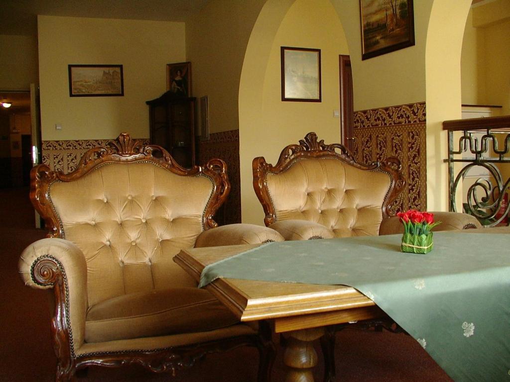 Hotel Regius Ополе Екстериор снимка